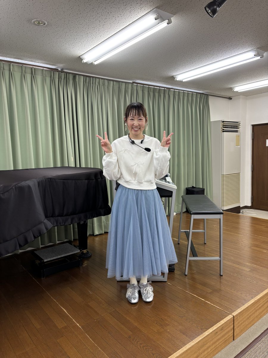 hktsor's tweet photo. 3月15日(日)ご入会おめでとうコンサート🌸

初めは緊張の様子のみんなでしたが、すぐに歌って踊って楽しそうに参加してくれて嬉しかったです😊
私もコンサート後は汗だくでした😆
とっても楽しかった🎵

#ヤマハ 
#エレクトーン 
#エレクトーンデモンストレーター 
#真和楽器 
#ひっきー https://t.co/8stGvj4ruq