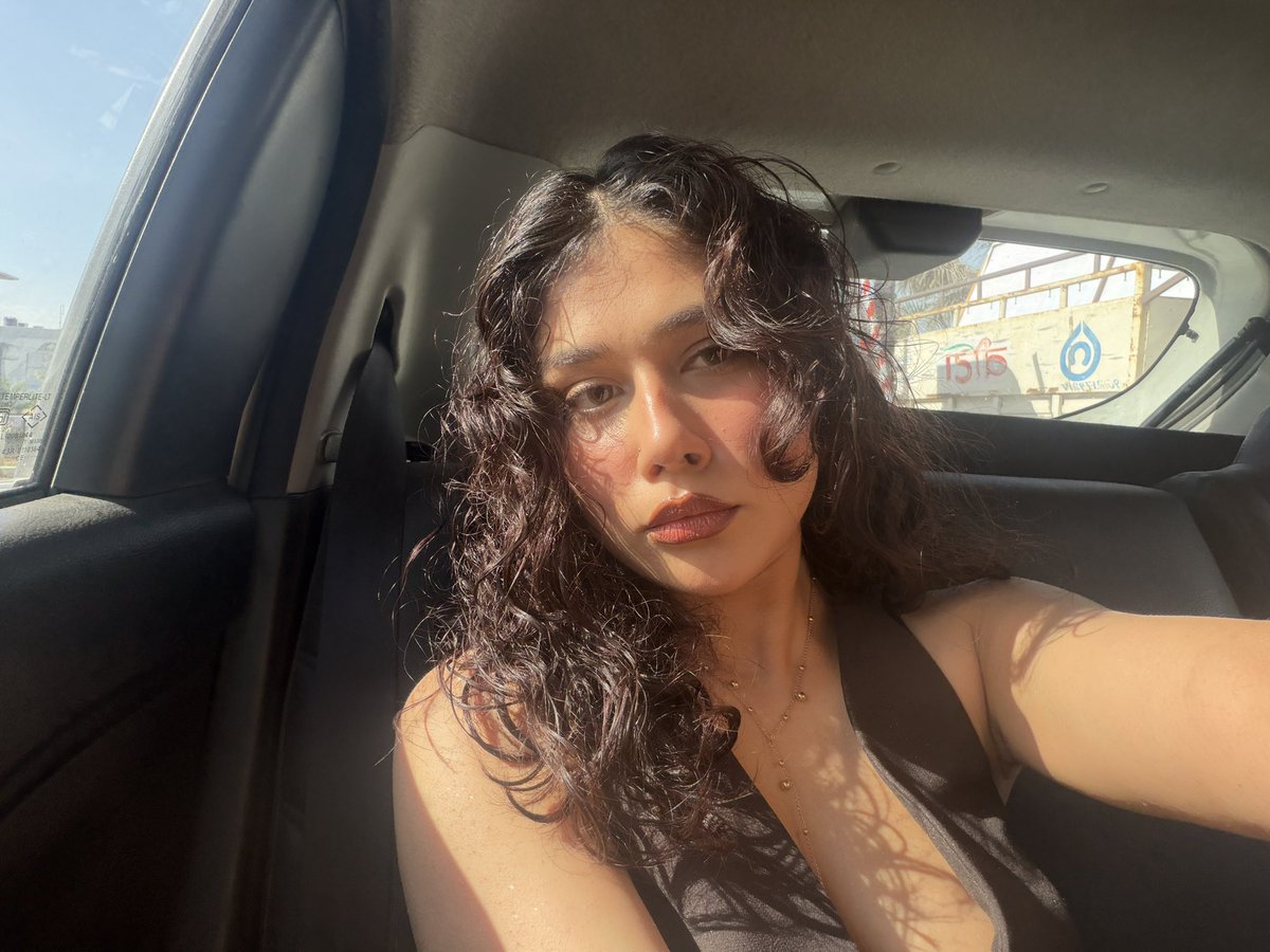 Simran tweet media