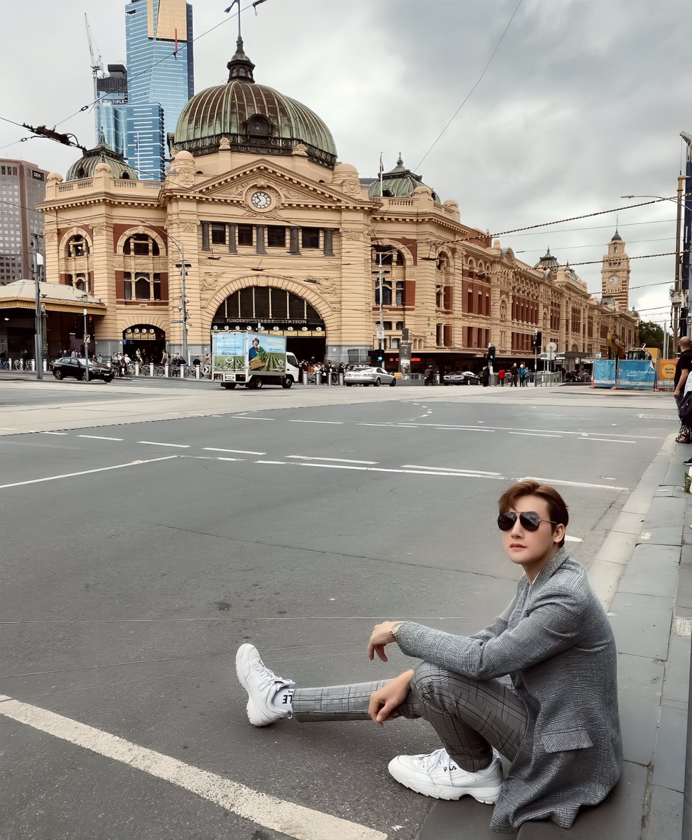 jaytrantanphat's tweet photo. Chọn đi: cảnh Úc 🇦🇺 hay người trong ảnh? 😏
Choose one: Australia 🇦🇺 or the guy in the photo? https://t.co/8cSYLV4iXo