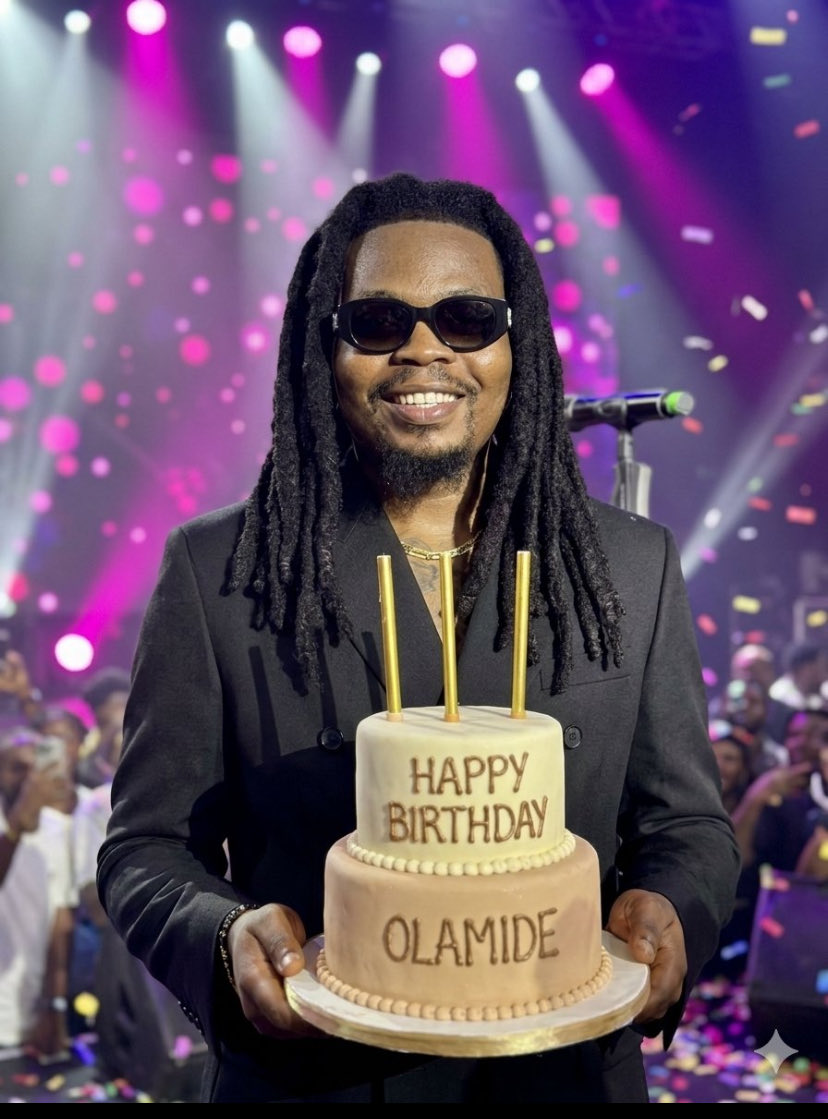 Lilywhyte005's tweet photo. كل عام وانت بخير 🥳 🎉🎂
Happy Birthday 🎁 KingMaker Olamide😷 @Olamide @AsakyGRN https://t.co/JB9nDC74qh