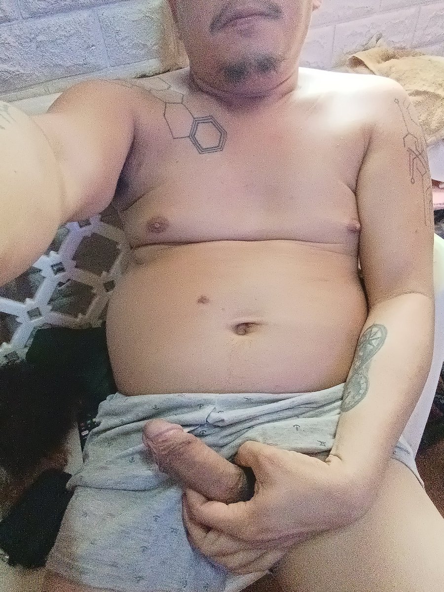 DaddyCarlTop tweet media