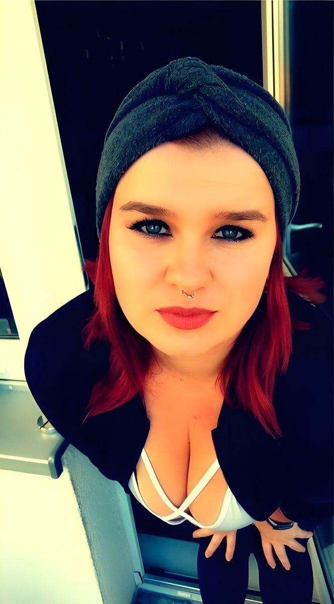 SophieSchmande tweet media
