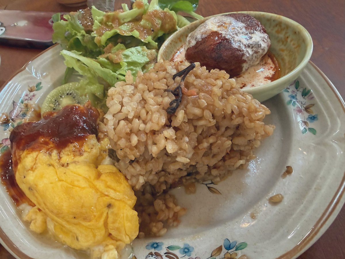 dolphin_kick__'s tweet image. オムライス チーズケーキ(レア＆ベイクド) チャイポット( ⦿ᴗ⦿)ｳﾏｰ

#gaia