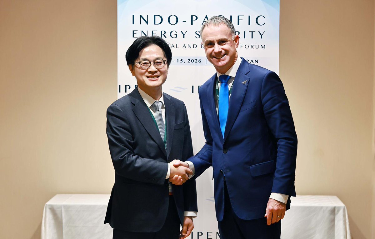 Simon Watts tweet media