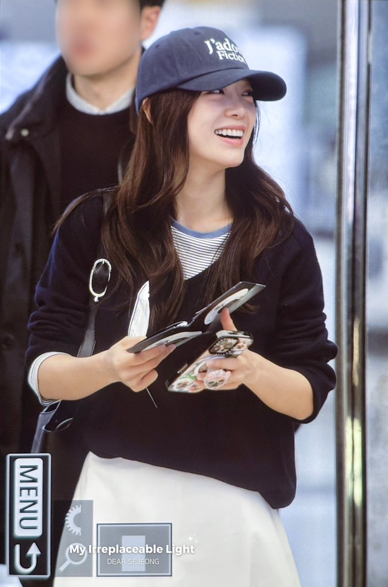 My Irreplaceable Light ✨ tweet media