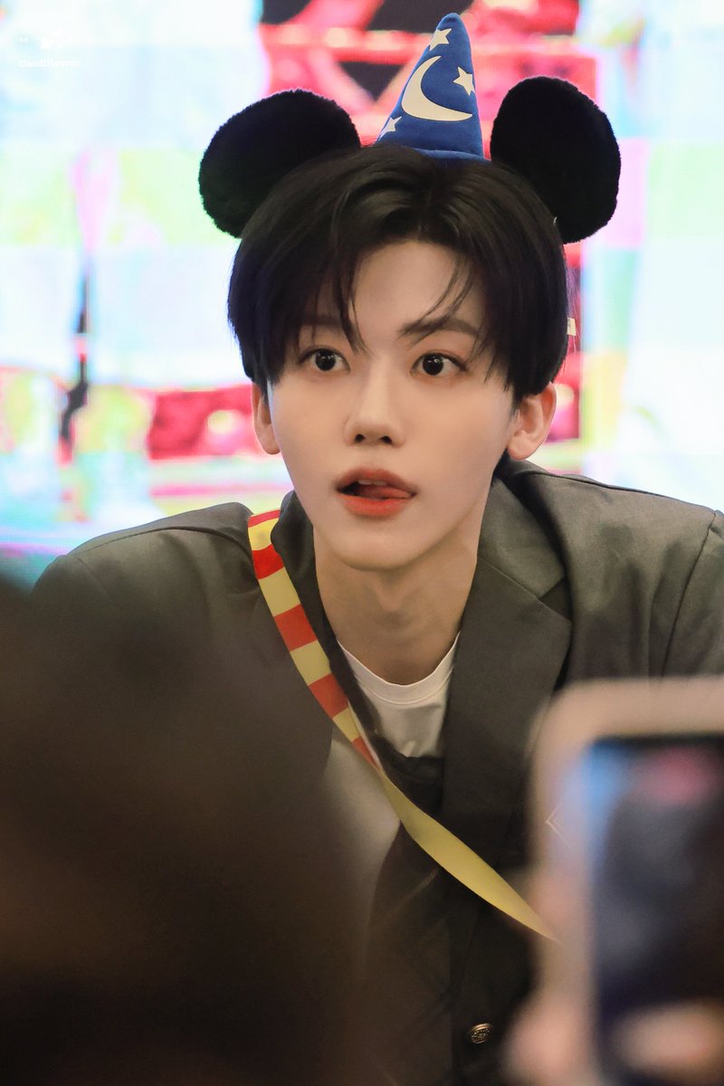 cauliflower813's tweet photo. 260315 YZY

#JAEMIN #재민 #ジェミン https://t.co/2zFbn7VovZ