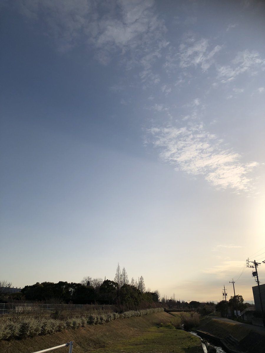 shiro111's tweet photo. 今のお空 https://t.co/imA965P3Pn
