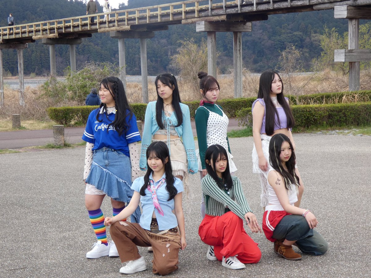 K_FIVE's tweet photo. 知り合いのダンスの先生に頼まれて写真撮影してきました。
島田で活動してる女子高生ダンスユニット
BLUE GENE
島田近郊で活動してるので応援してください。

#BLUEGENE
#蓬莱橋
#島田市 https://t.co/P8979w2cLP
