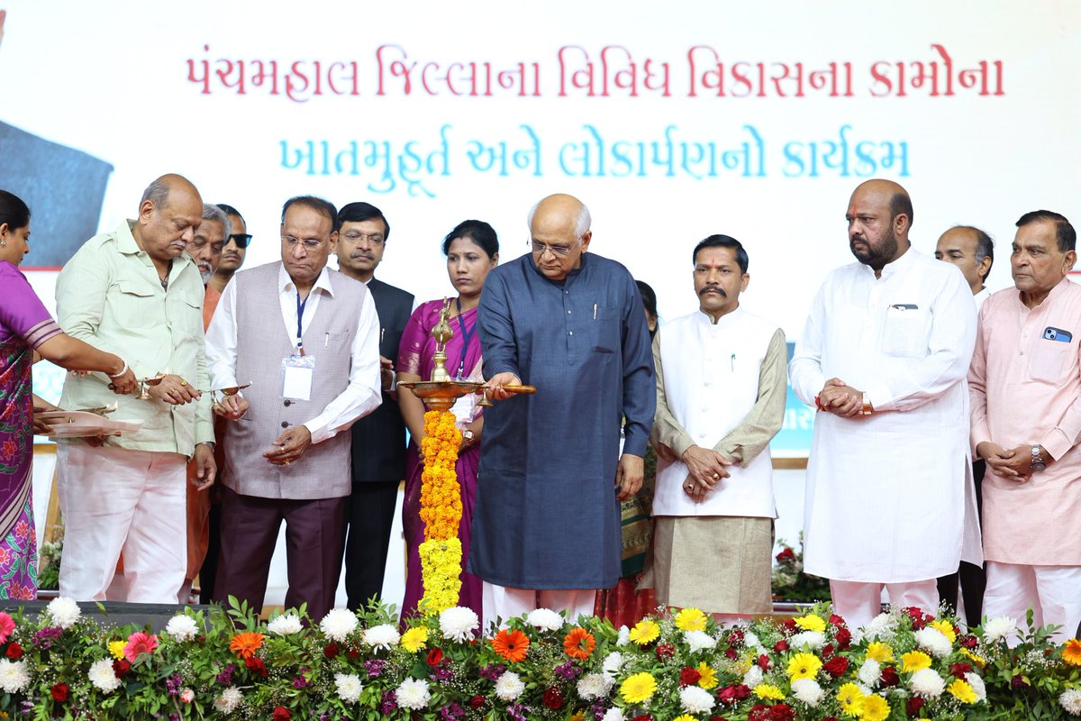 CMO Gujarat tweet media