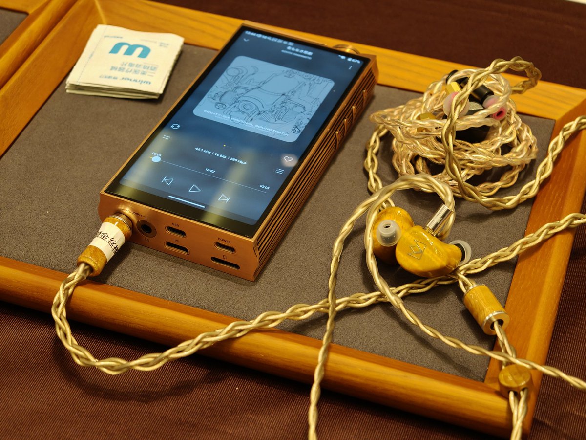 ViridisCha's tweet photo. Evo Aria Evo one, Cayin N8iiiどっちも聞けた
N8iiiのほうは思ったよりエネルギッシュな音で、MEST Jet Blackと合わせると低中音の躍動感👍️
Evo oneは音はいいんだけど価格が... https://t.co/Ja1qcWXTb7
