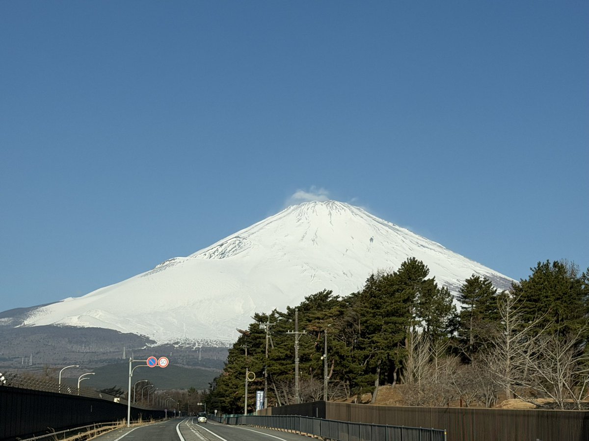 こんにちは🗻
風邪が1週間治らない…
これはお医者さまのお力をお借りするしかないのか…
前厄の洗礼なのか