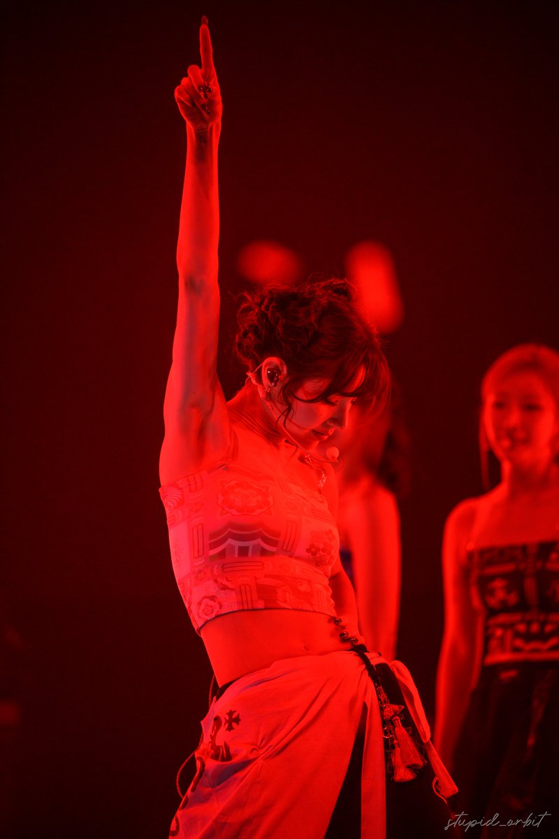 stupid_orbit's tweet photo. ARTMS World Tour Grand Club Icarus in Seoul 260208 #ARTMS #아르테미스 #희진 #HeeJin https://t.co/lLZCANn7TA
