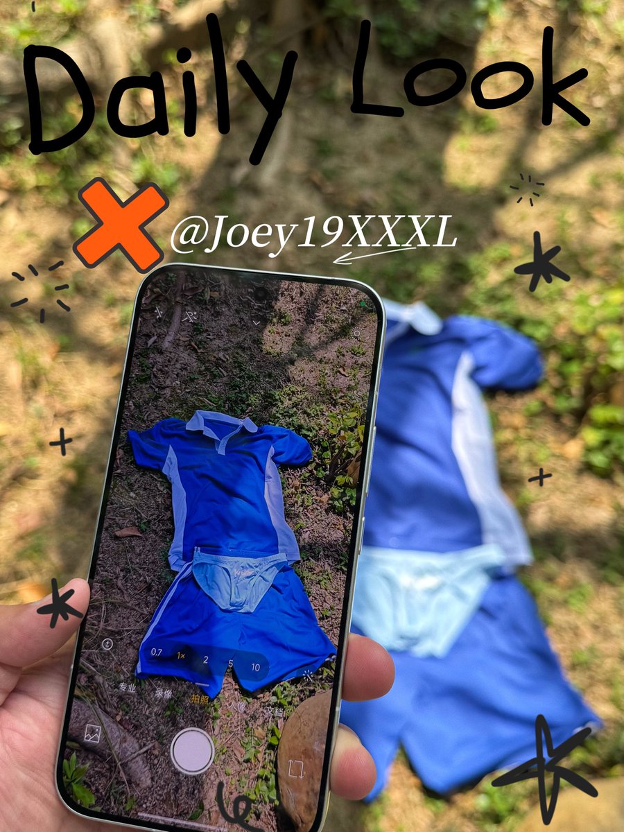 Joey19XXXL's tweet photo. 全裸回到校园，自由的快乐
#男大 #户外 #野裸 #天体 #废墟 #巨根 #深圳校服 https://t.co/zZQmZBnzWG