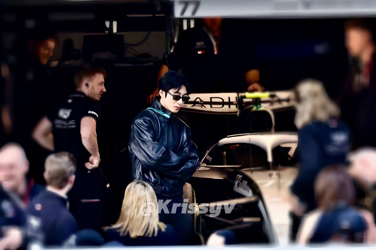 hyungwon things tweet media