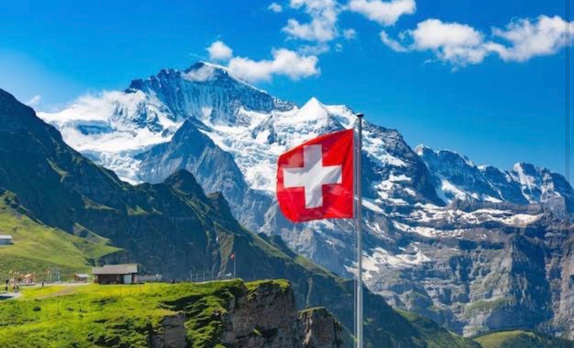 🚨🇨🇭 🇺🇸 🇮🇷 BREAKING: Switzerland follows Spain in banning US from using its airports

Switzerland closed its airspace for U.S. military flights linked to the Iran war, citing the nation's tradition of neutrality in armed conflicts.