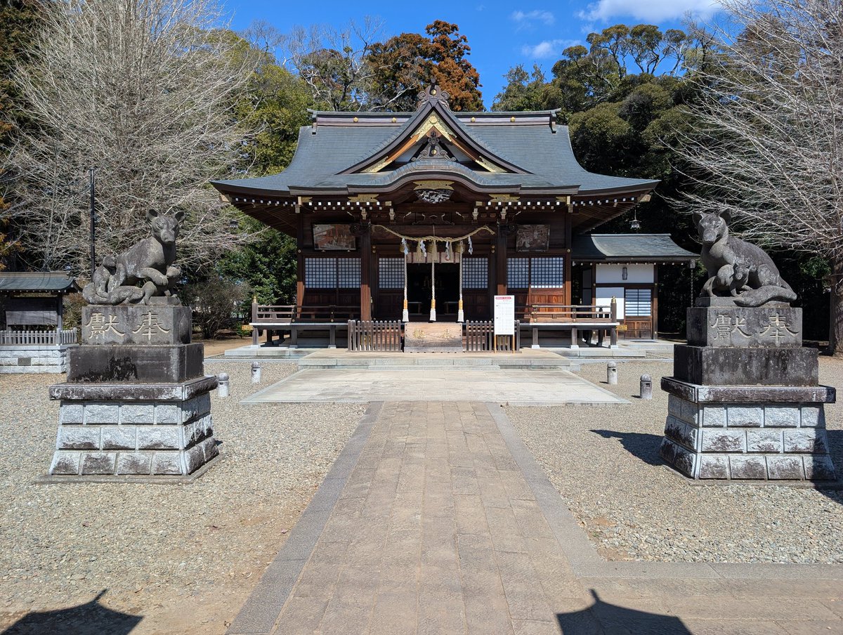mnNH029's tweet photo. 茨城県 龍ヶ崎市の女化(おなばけ)神社 (県の難読地名の１つ) 境内は広く駐車場も無料で便利。国道48号線から少し入った処に鎮座。名前の由来が興味深い 正式には女化稲荷神社で狐が御神体。#関東街歩き https://t.co/XFXPoRdj7Q