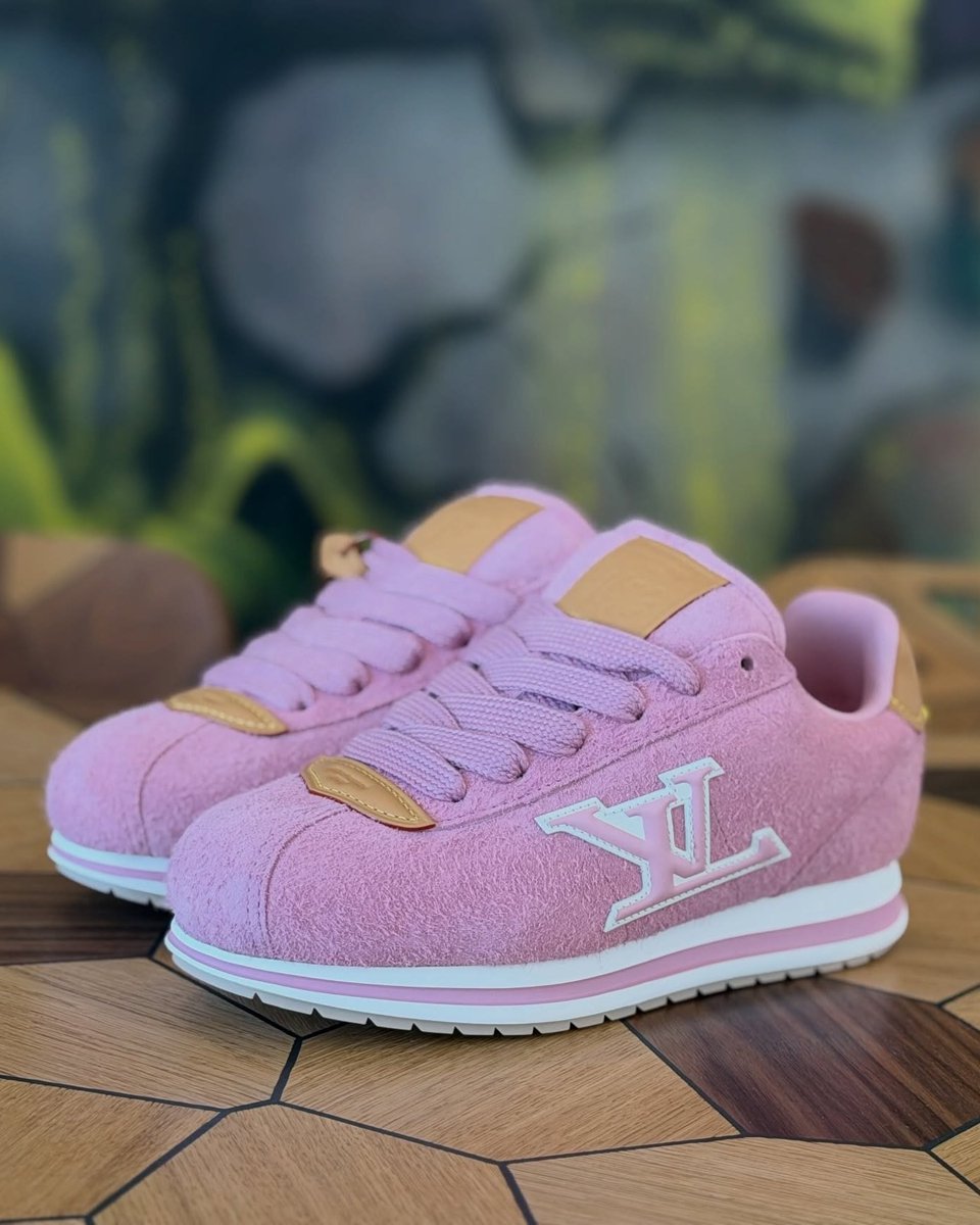 RT &amp; REPLY 

YOUR, MY HOPE LOUIS VUITTON
J-HOPE LV BUTTERSOFT
J-HOPE X LOUIS VUITTON
#jhopeLVButtersoft
#jhope #jhopexLouisVuitton

💵 ₩2,850,000 / $1,950
🗓 Korea Release: Mar 20, 2026
🌍 Global Release: May 2026