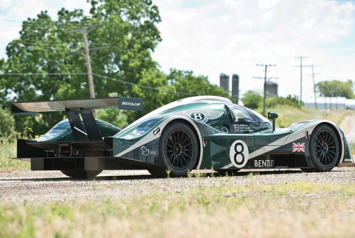 Retromania4ever's tweet image. 🇬🇧 2001 #Bentley Speed 8 
#LeMans Royalty 2001.