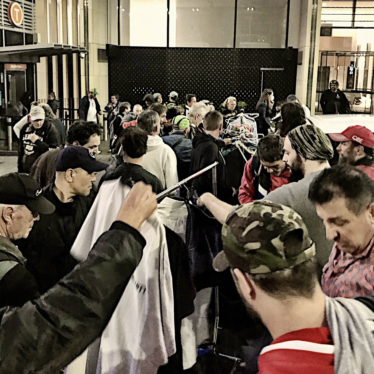 Chris Vagg (Pass it on Clothing) tweet media