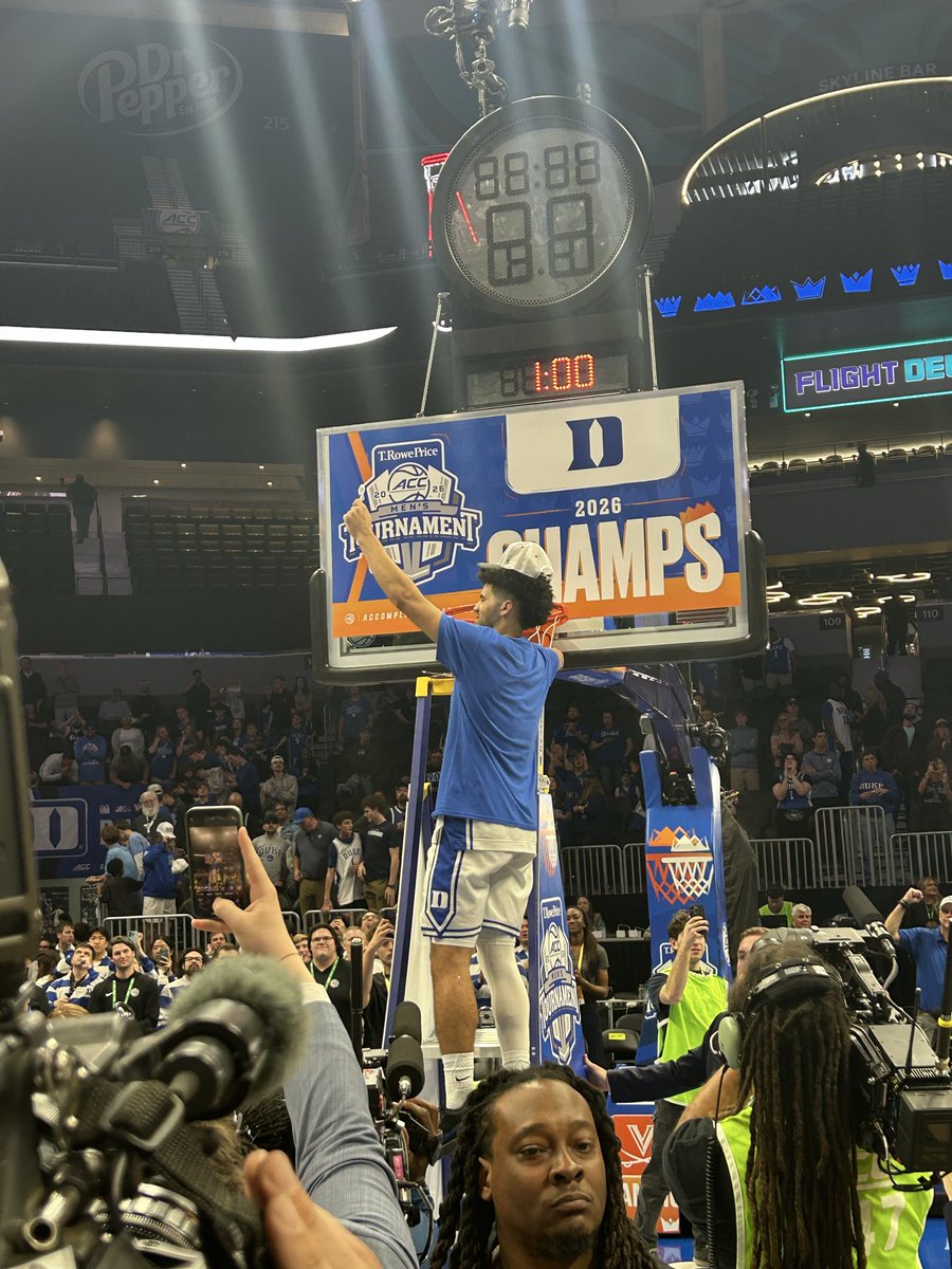 Dustin Shoe tweet media