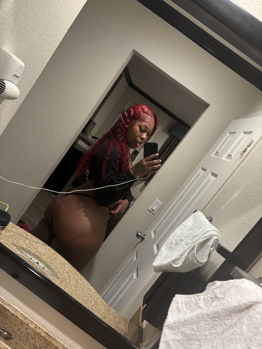 Payyymeee_'s tweet photo. Thickkyyy 🫦💋💋 https://t.co/ZvkYP2fN1V