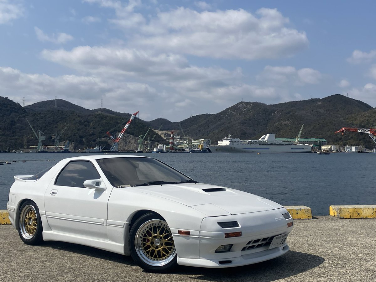 あけやん tweet media