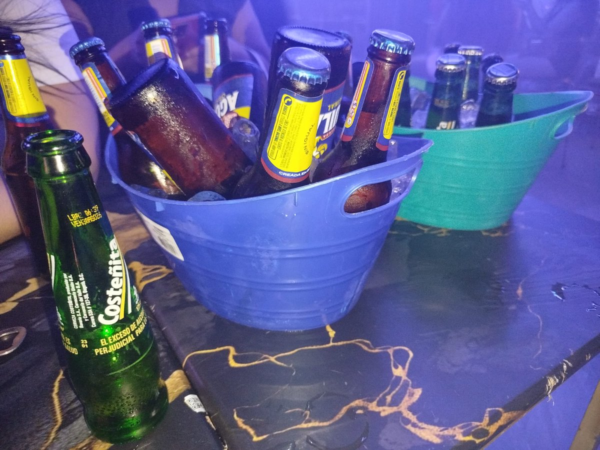 Pareja Eros y Afrodita tweet media