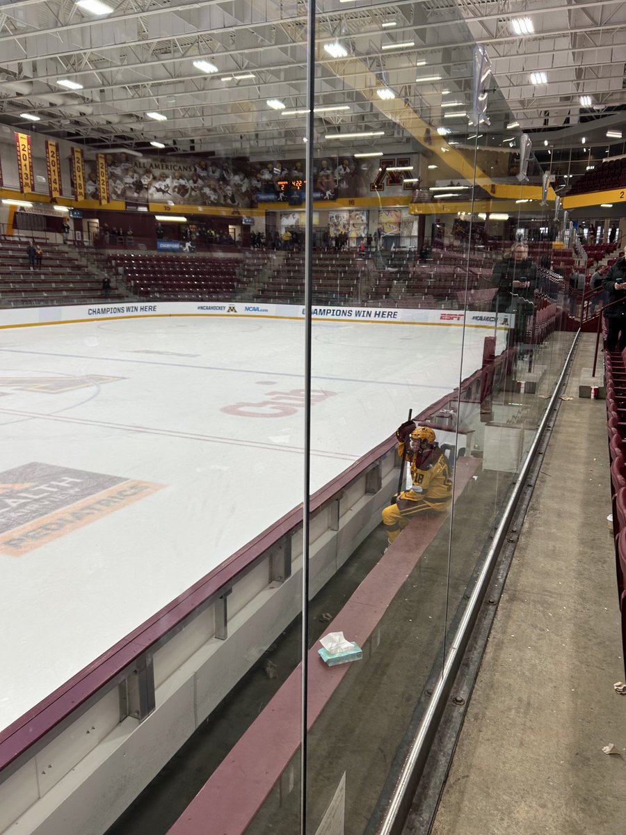 charconvenience's tweet photo. @GopherWHockey Poor Abbey taking in her last game at Ridder after a very tough loss.  Loved watching her for the last 5 years. https://t.co/vY6f5jpUD1