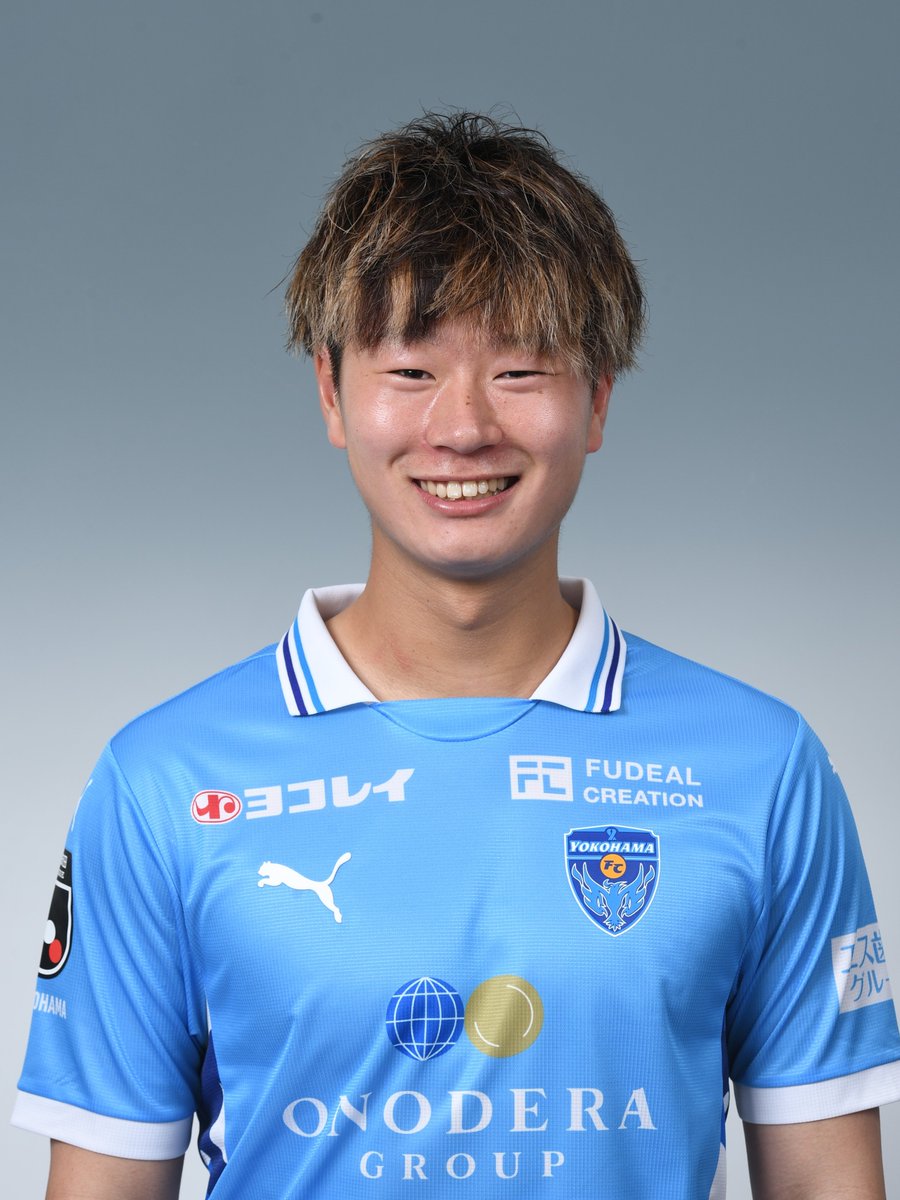 ◤参加選手発表◢ 本日のサイン会参加選手は #熊倉弘貴 選手です 横浜FC 熊倉弘貴 EPOCH 2025 Jリーグ ルーキー直筆サインカード