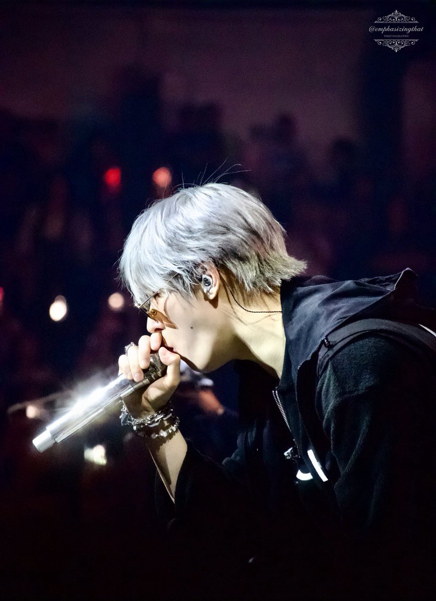 みるみる tweet media