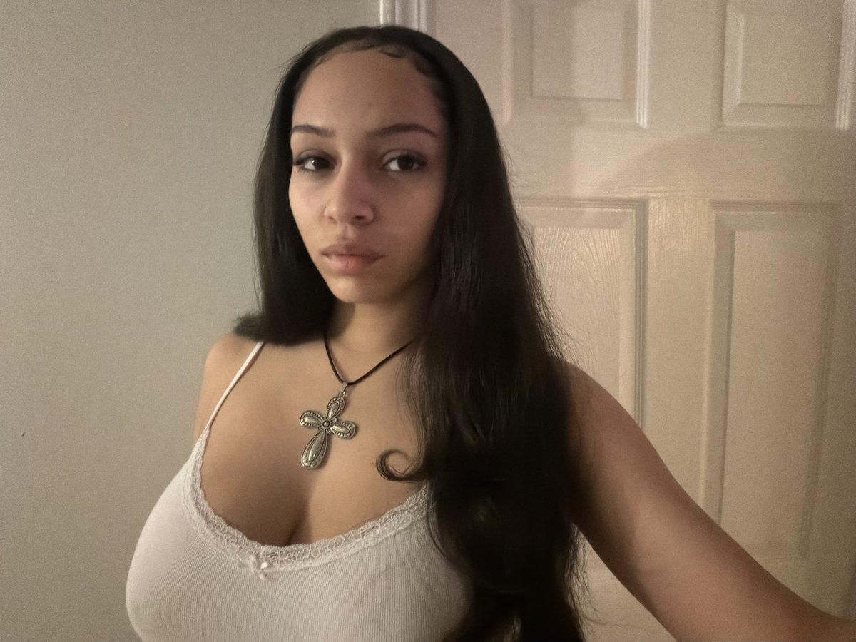 𝓐𝓷𝓰𝓮𝓵 tweet media