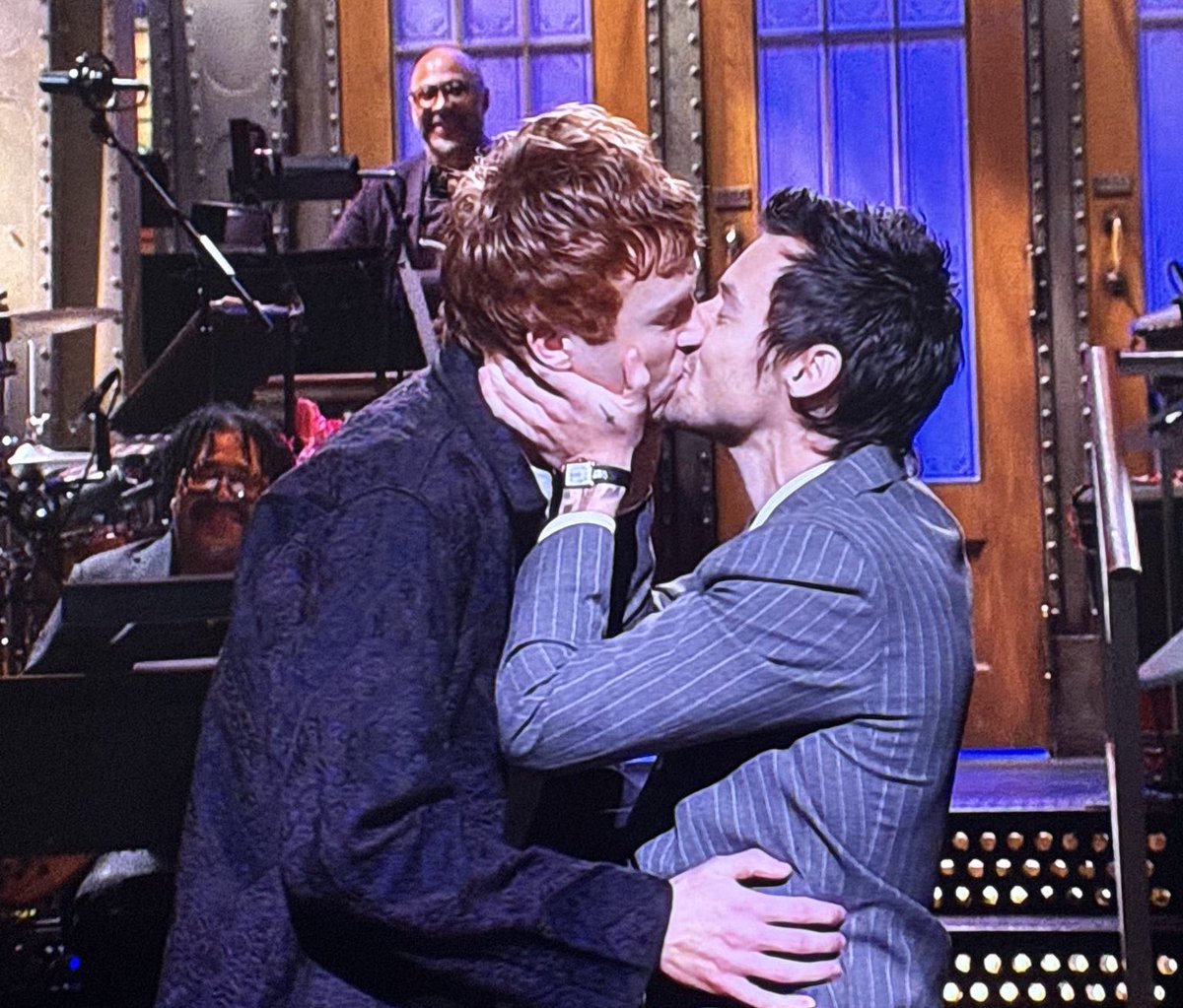 Buzzing Pop tweet media