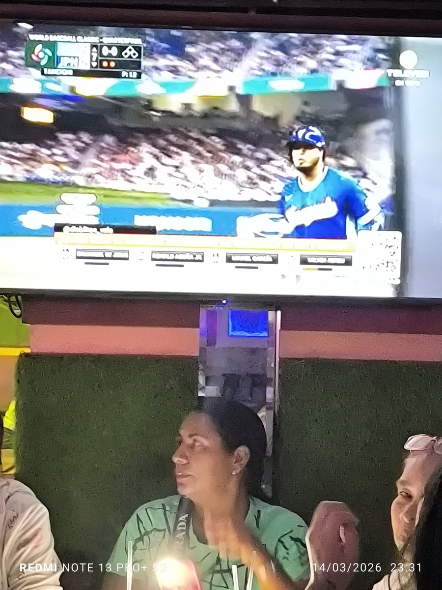 GLEIDYSF's tweet photo. #14Marzo  APOYANDO A #Venezuela desde #Campanero 
#Caracas La unión de los venezolanos nos representa a nivel mundial ⚾⚾⚾⚾🙏❤️🇻🇪 https://t.co/GpbTzsq6gB