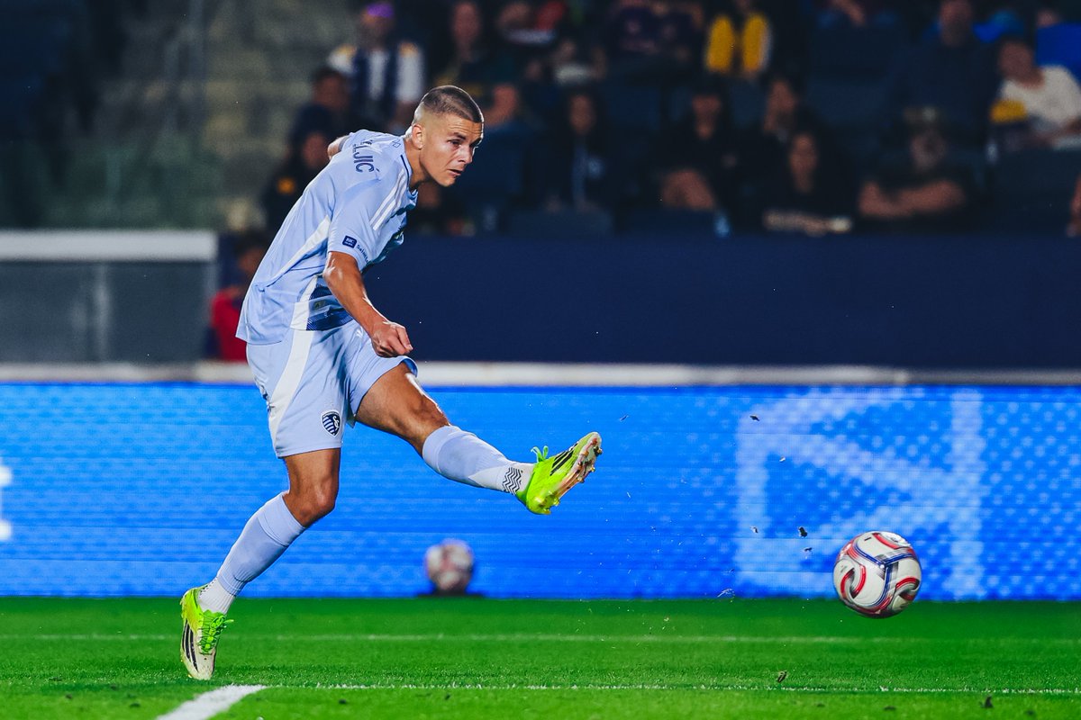 SportingKC_PR's tweet photo. With a goal and game-winning assist, Dejan Joveljic leads #SportingKC to a 2-1 road win at the @LAGalaxy. #LAvSKC

Joveljic has the best goals per game average in SKC history among players with 15 or more goals for the club.

1. Dejan Joveljic 0.58 (21 goals in 36 games)
2. Dom Dwyer 0.45 (57 goals in 128 games)
3. Eddie Johnson 0.40 (17 goals in 43 games)