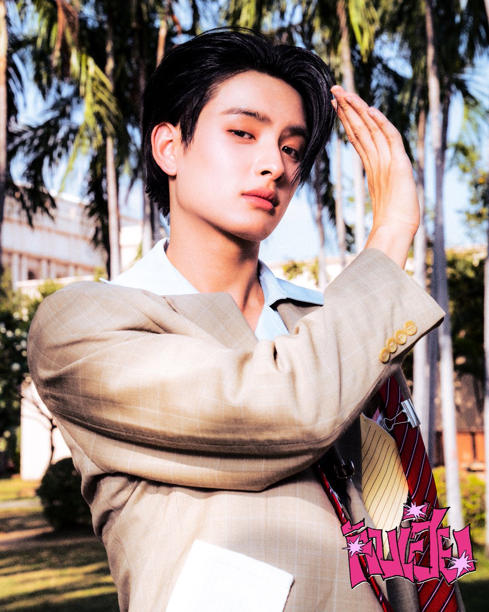 ‘คับเฮีย (KUB HERE)’
MUSIC VIDEO
RELEASE ON 18.03.2026
7PM (GMT+7)
YouTube: TADA LABELS

#BUS_คับเฮีย_รูปเดี่ยว
#KHUNPOL
#BUS_คับเฮีย
#BUSbecauseofyouishine
#SONRAYMUSIC