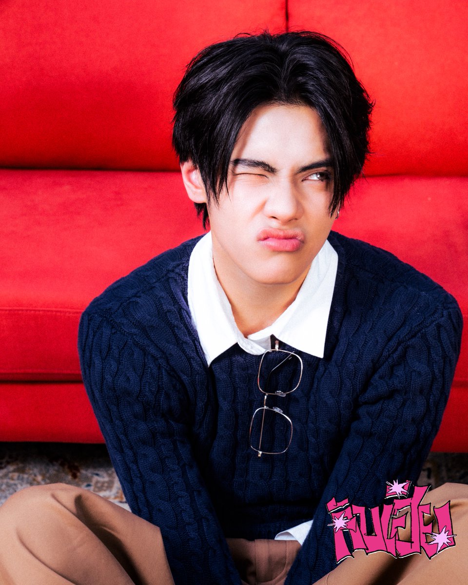 ‘คับเฮีย (KUB HERE)’
MUSIC VIDEO
RELEASE ON 18.03.2026
7PM (GMT+7)
YouTube: TADA LABELS

#BUS_คับเฮีย_รูปเดี่ยว
#PEEMWASU
#BUS_คับเฮีย
#BUSbecauseofyouishine
#SONRAYMUSIC