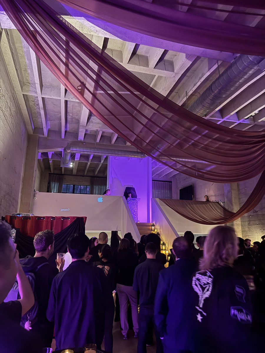 midwit_mentat tweet media