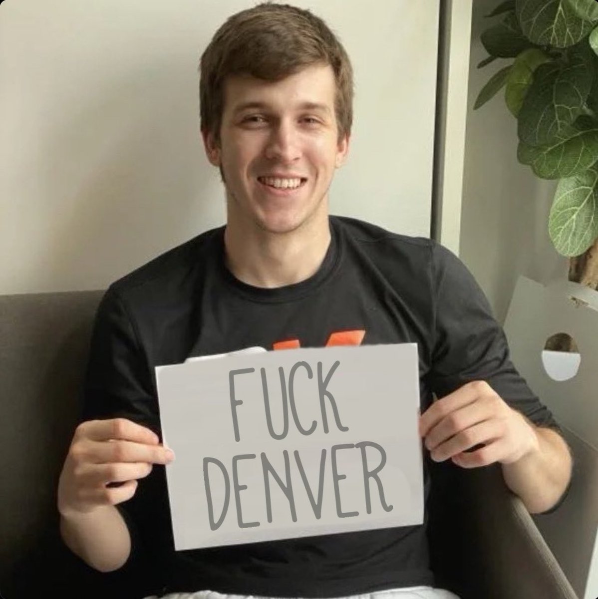 LakeShowYo tweet media