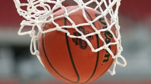 Salesian 26, Sierra Canyon 23. 2nd Q 3:52. Sierra Canyon's Maximo Adams (19 ppg) out, turned ankle in 1st Q per <a href="/Tarek_Fattal/">Tarek Fattal</a> (on the Spectrum cablecast). Brannon Martinsen of SC 3rd foul. <a href="/CIFState/">CIF State</a> Open Div final