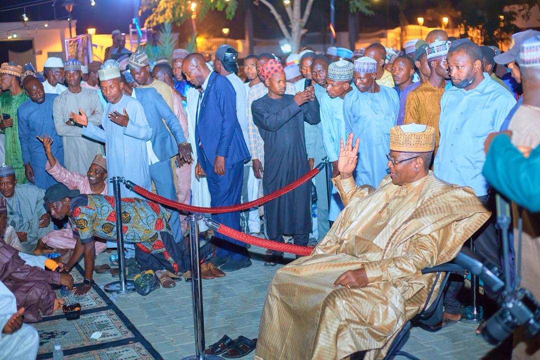 MSLAMID0's tweet photo. I wish to thank all dignitaries and well wishers who joined us for Iftar last night at Bamaina. I pray that everyone had returned home safely. May Allah (SWT) accept our good deeds, forgive our shortcomings and spare our lives to witness future Ramadans.

©Santurakin Dutse https://t.co/zOrtwfQGIw