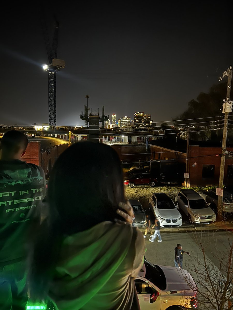 starStruckVAL tweet media