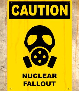 TheMoneyApe's tweet image. 🚨 TRUMP NUCLEAR WARNING🚨

A CLIP SHOWS TUCKER CARLSON RESPONDING TO TRUMP’S COMMENTS ABOUT POSSIBLE NUCLEAR ACTION AGAINST IRAN AS THE WAR ESCALATES.

THE REMARKS CAME AFTER U.S. STRIKES ON IRANIAN OIL &amp;amp; MILITARY SITES.

IF TRUMP USE NUKES, WW3 IS… Show more