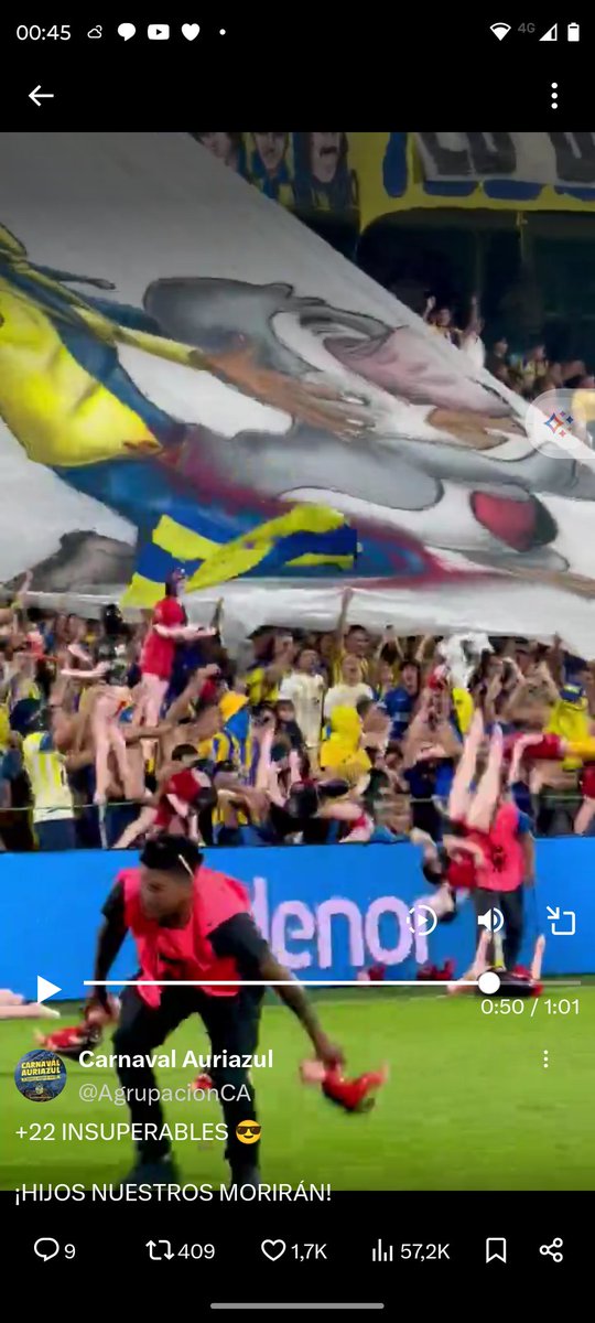 -Hola mí amor como te fue en el laburo
-La verdad cansador
-Que hiciste? 
- Y estuve sacando muñecos bebés y muñecas en tanga con la camiseta de ñubel de la cancha
- A me estas cargando
-Nooo mira