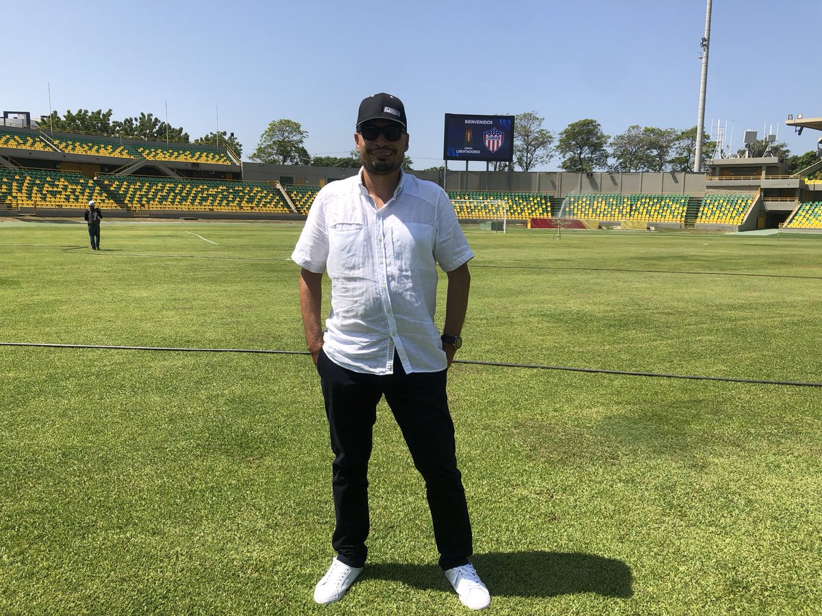 jkrocham's tweet photo. ⚽🔥 ¡Cartagena lista para noches de Libertadores! 🔴⚪🦈

Visitamos el Estadio Jaime Morón, casa del @JuniorClubSA en la @Libertadores 

Un escenario que se prepara para vivir noches históricas con la pasión del Caribe

Gracias al alcalde @dumek_turbay por abrir las puertas 🏟️🔥 https://t.co/4jcTxUIBf0