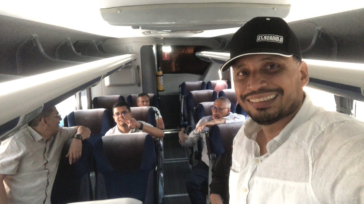 jkrocham's tweet photo. ⚽🔥 ¡Cartagena lista para noches de Libertadores! 🔴⚪🦈

Visitamos el Estadio Jaime Morón, casa del @JuniorClubSA en la @Libertadores 

Un escenario que se prepara para vivir noches históricas con la pasión del Caribe

Gracias al alcalde @dumek_turbay por abrir las puertas 🏟️🔥 https://t.co/4jcTxUIBf0