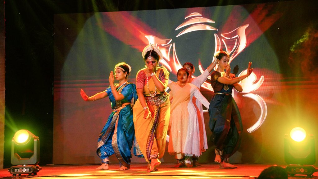 Ministry of Textiles tweet media