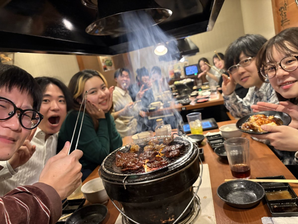 YSax220's tweet photo. 瀧彬友門下ミニリサイタル〜vol.8〜
今年も熱演が続くコンサートとなりました。
ここで披露する曲のレッスンは一切せずゲネプロも聴かないようにしたので、本番は1観客としても楽しめました🎶
みんな演奏以外の事もよく頑張った👏

卒業生達も元気そうで何より😊
打ち上げもしっかり盛り上がりました🍖 https://t.co/r9zUYvbsI6