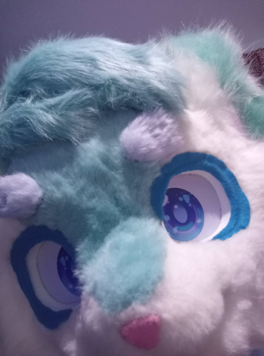 🦨Silver Ice Skunk| comms open!!! 🩵 tweet media