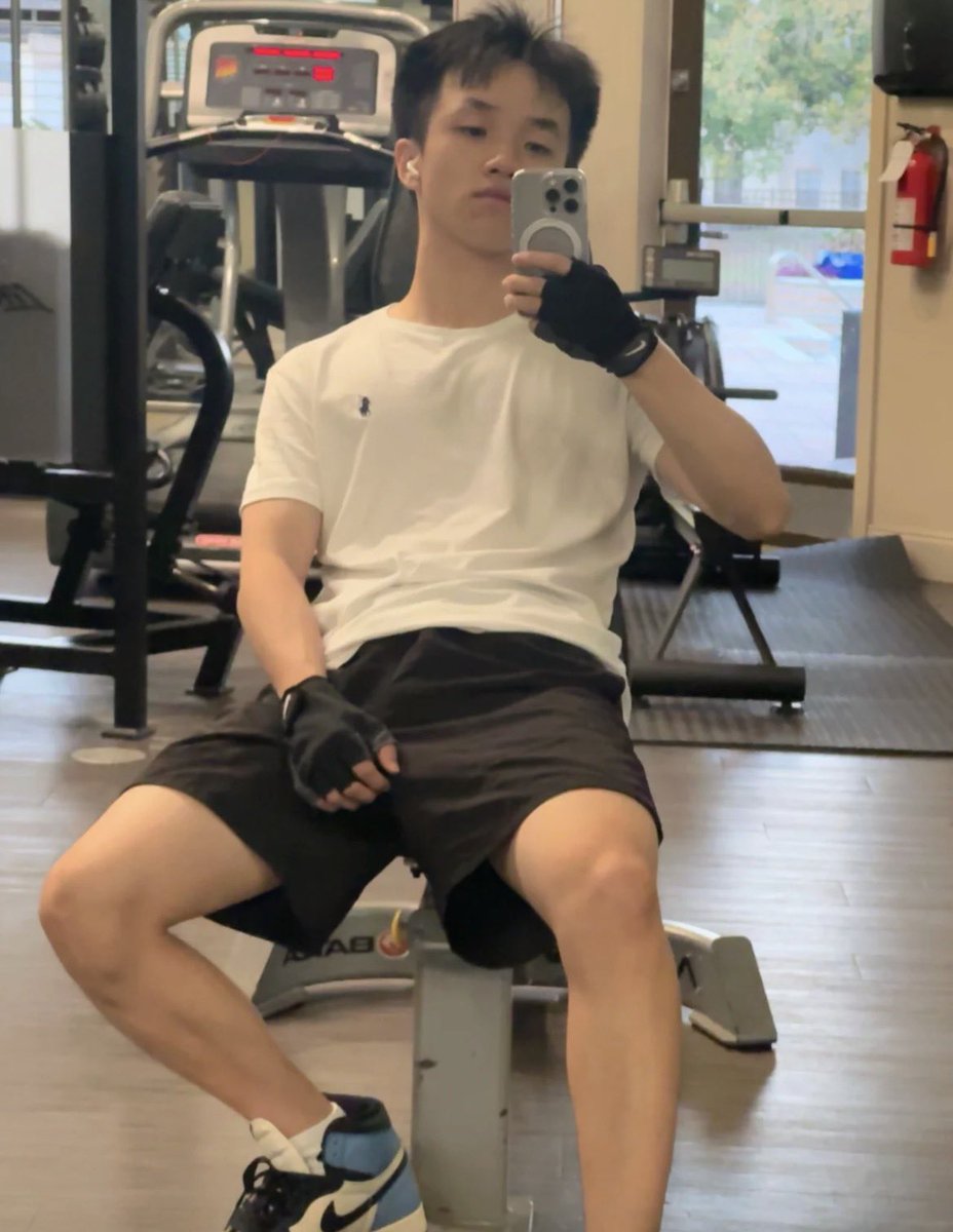 armpit520's tweet photo. https://t.co/EYC8G3Xgli