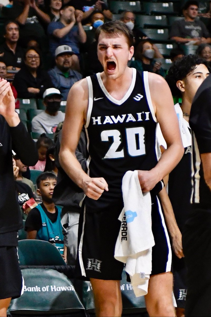 WarriorInsider's tweet photo. Hawai’i wins!
The @HawaiiMBB team won @BigWestSports  Conference Tournament championship, 71-64, over UC Irvine on Saturday at Henderson, Nev.
The Warriors will be playing in the NCAA Tournament for the first time since 2016.
More details to come.
📷 WarriorInsider file photo https://t.co/qFqWkehAXV